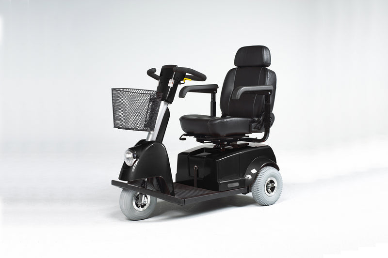 Fortress 1700 TA 3-Wheel 9.7 km/h